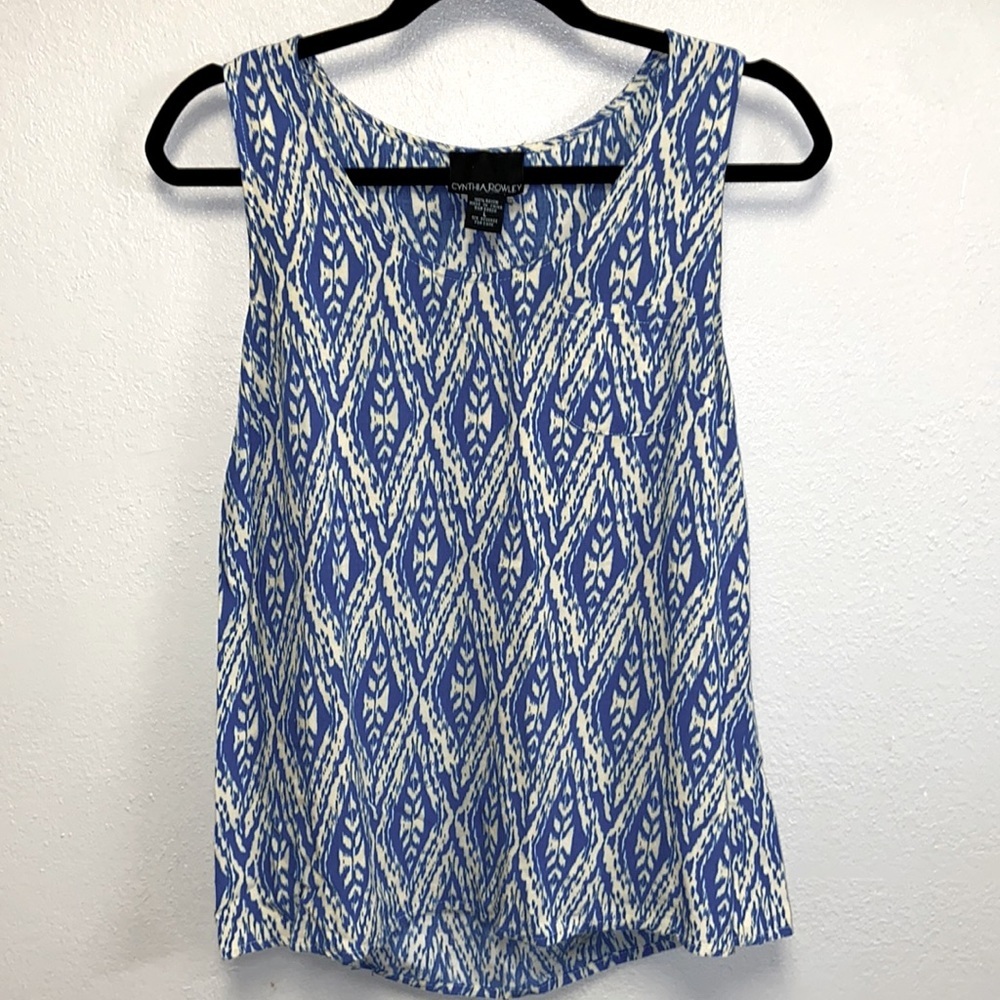 Cynthia Rowley Blue Cream Abstract Design Razorback Sleeveless Blouse 4879